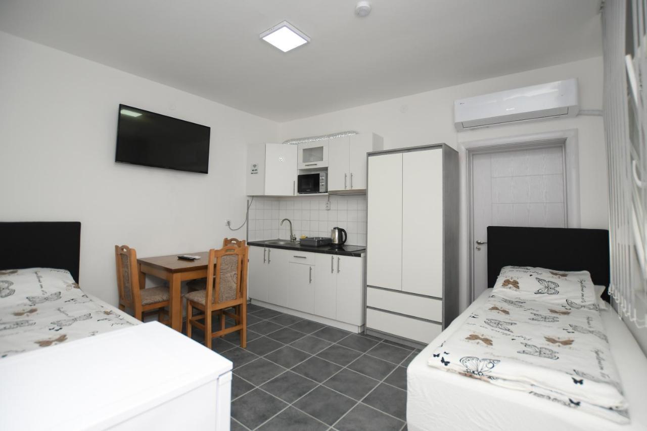 Relax Apartmani Кладово Экстерьер фото
