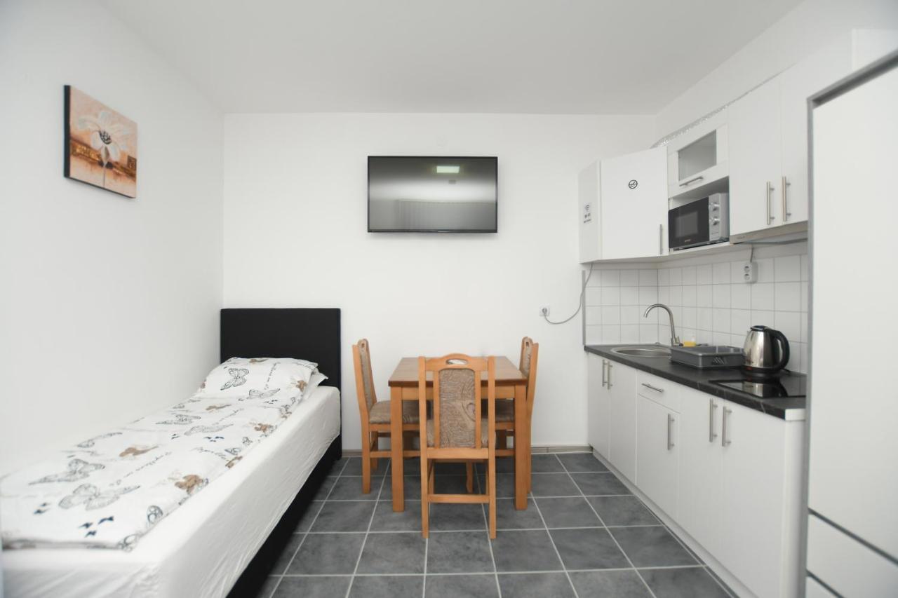 Relax Apartmani Кладово Экстерьер фото